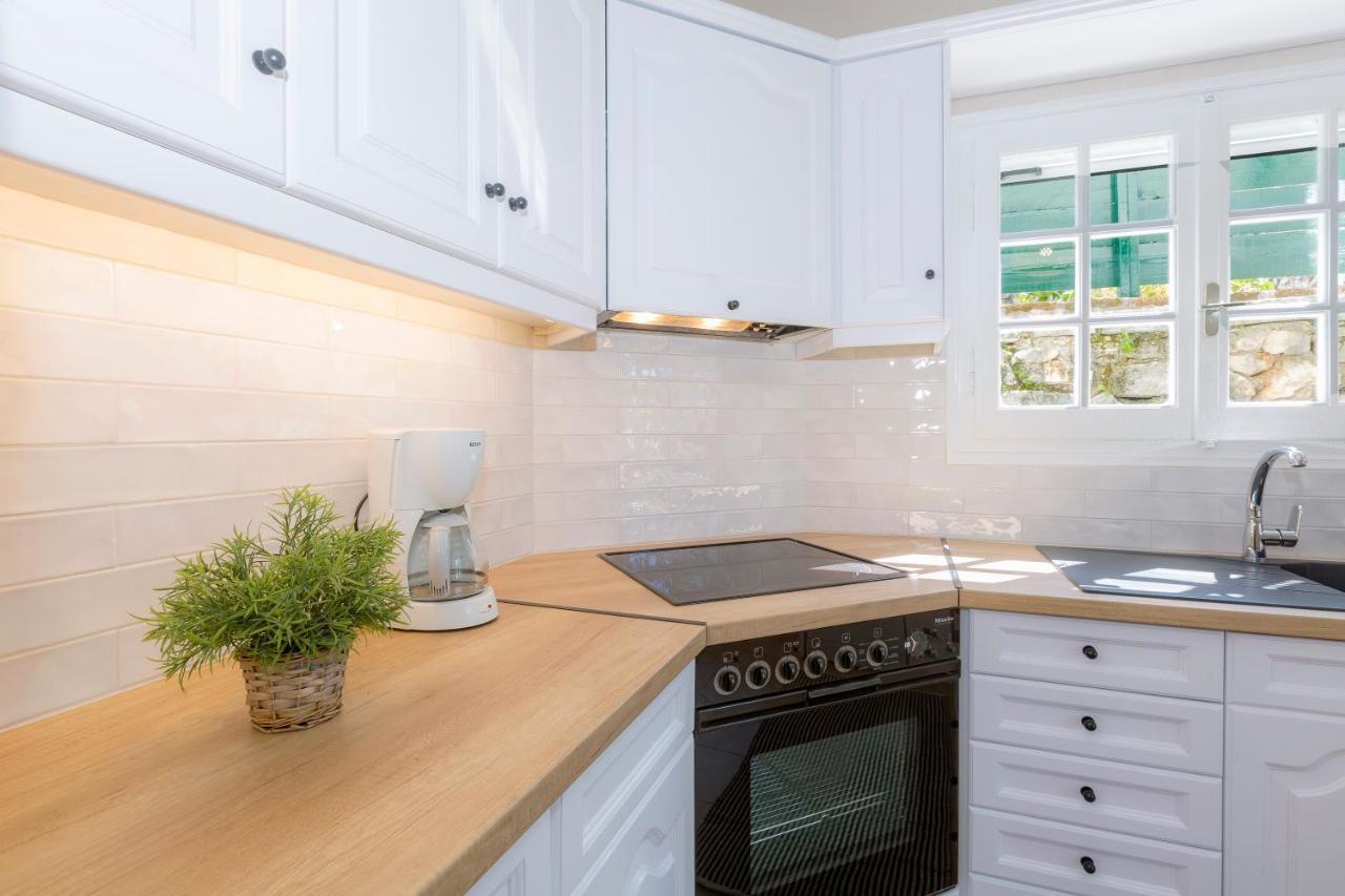 Alisachni Apartments Apraos ภายนอก รูปภาพ