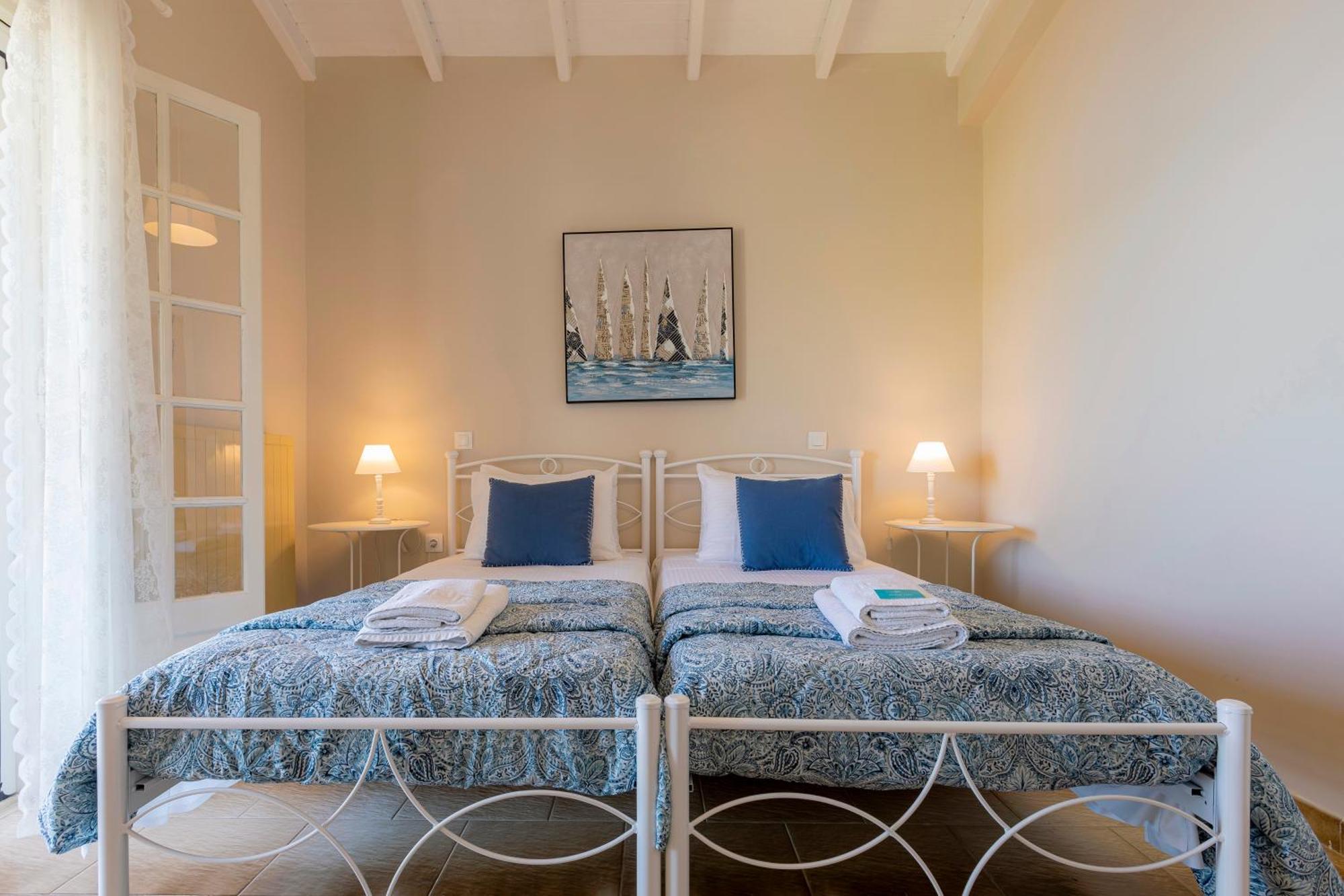 Alisachni Apartments Apraos ภายนอก รูปภาพ
