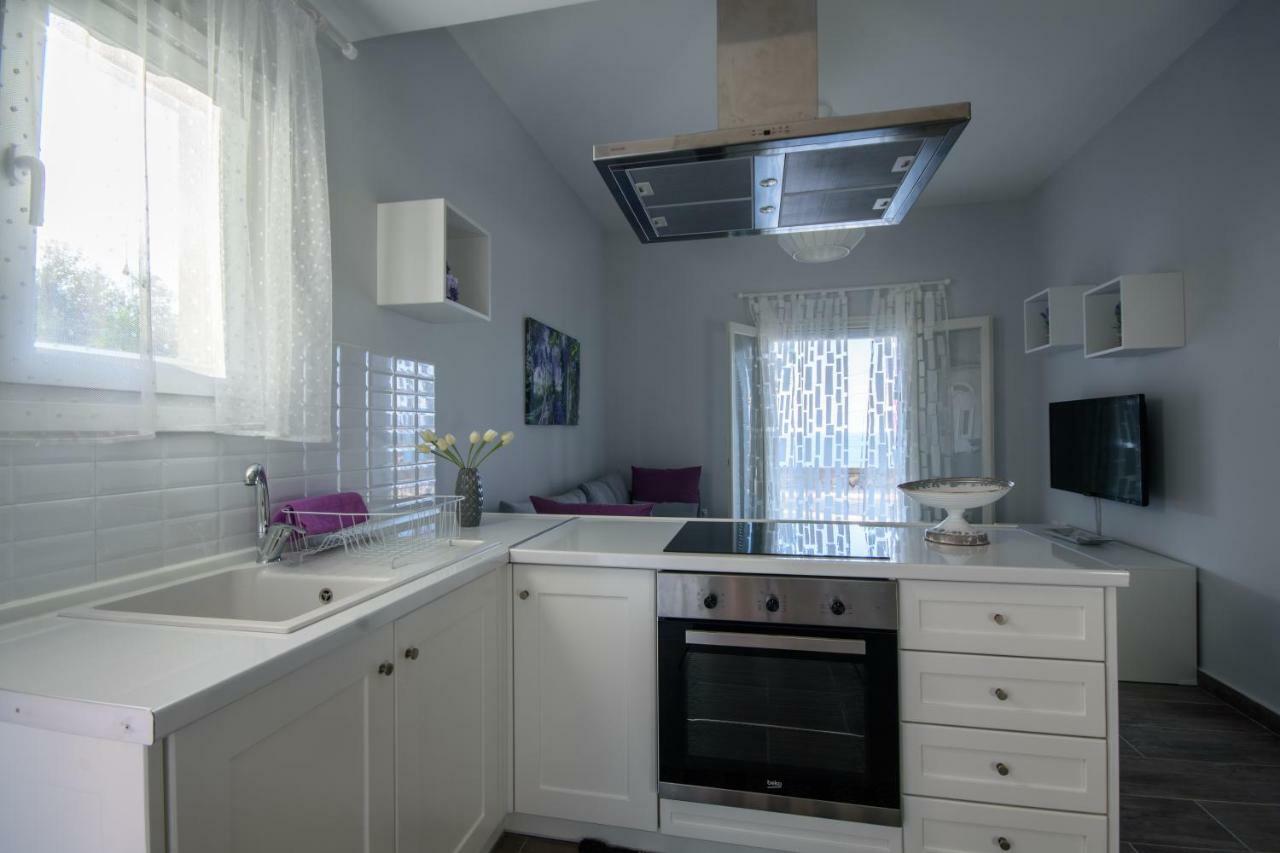 Alisachni Apartments Apraos ภายนอก รูปภาพ