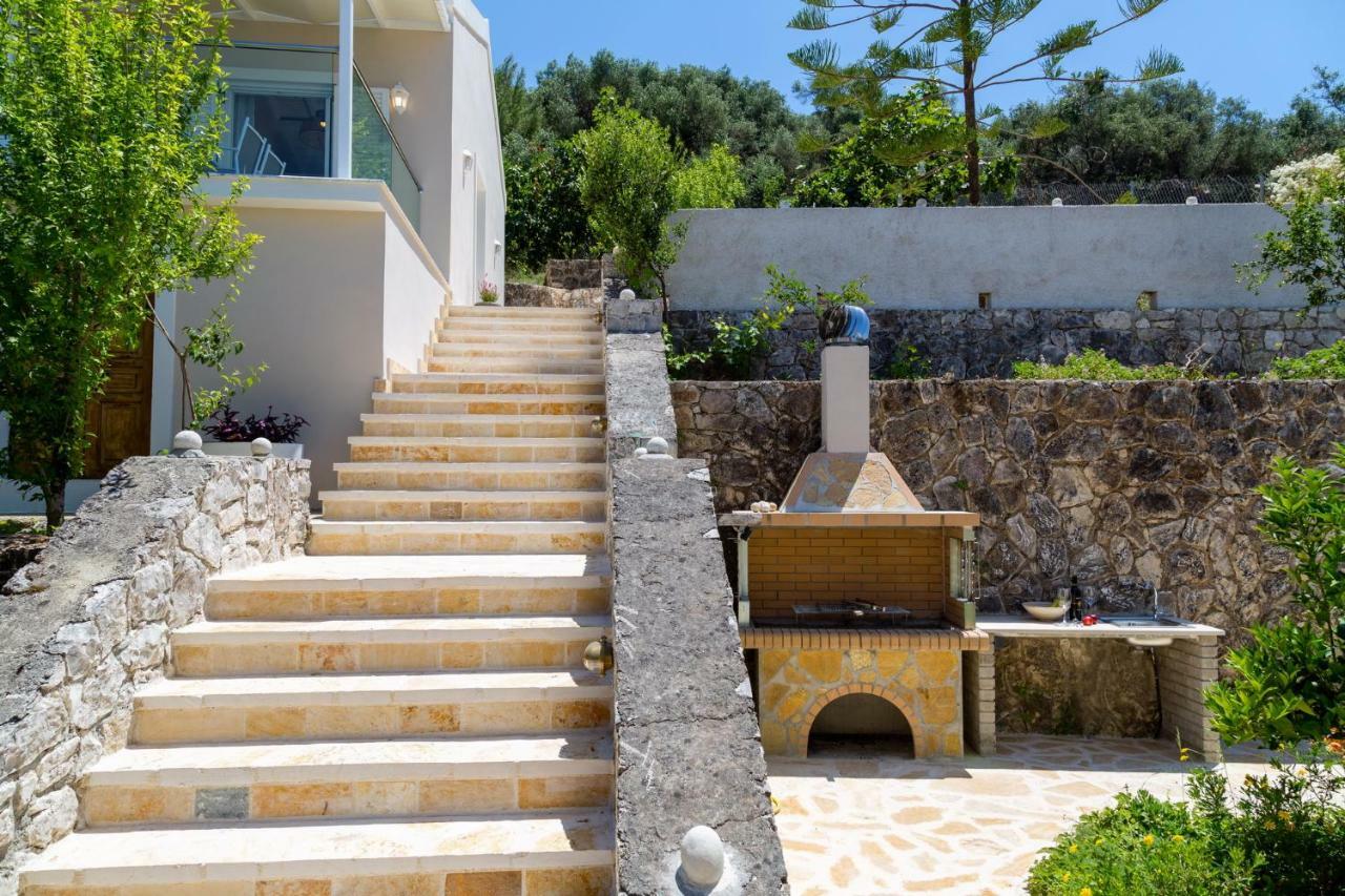 Alisachni Apartments Apraos ภายนอก รูปภาพ